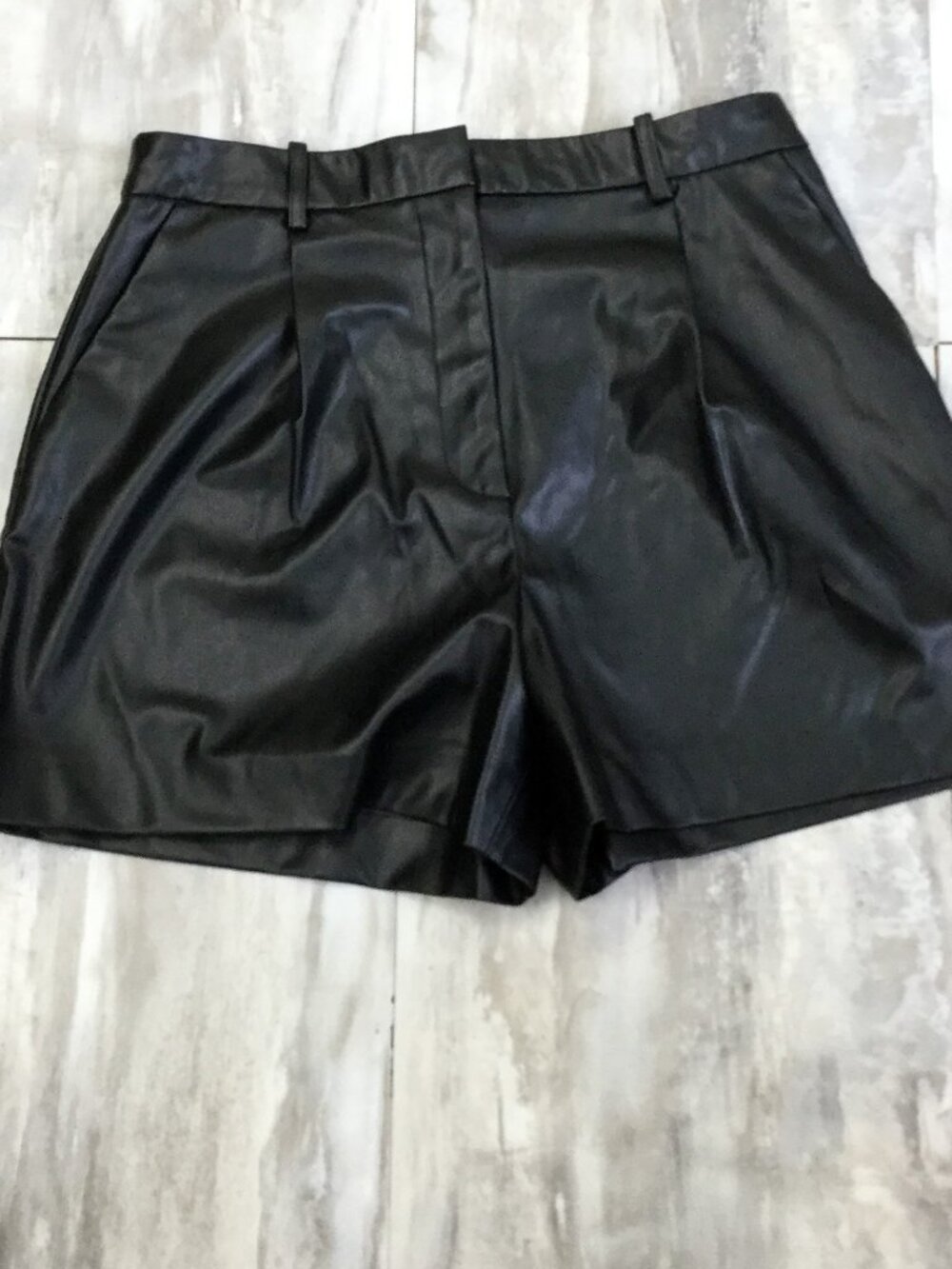 Zara Faux Leather Black Shorts l